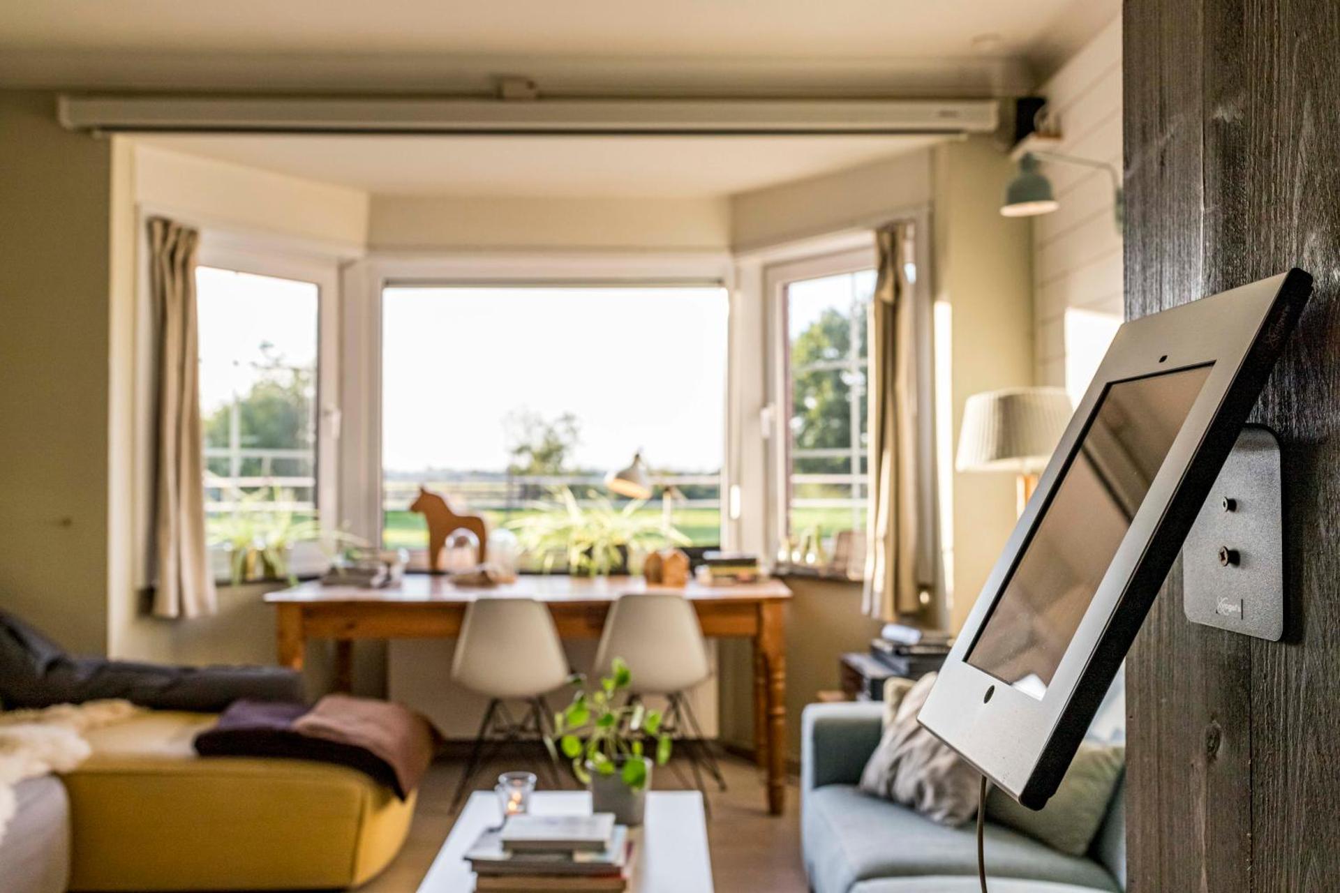 ZussEnzo - STOER FAMILIEHUIS - 18P - 5SLPK - GROTE TUIN - SAUNA - OFYR BBQ - HOMECINEMA - 15MIN MAASTRICHT