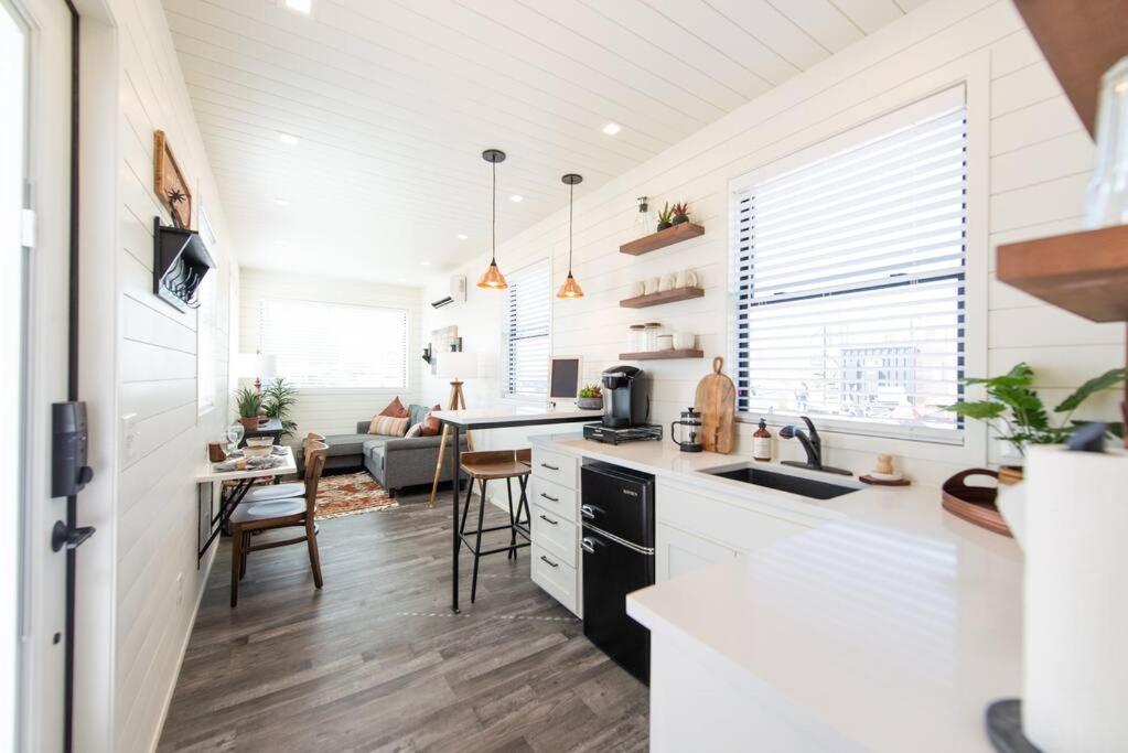 The Longhorn Stunning Container Home-In Alpine