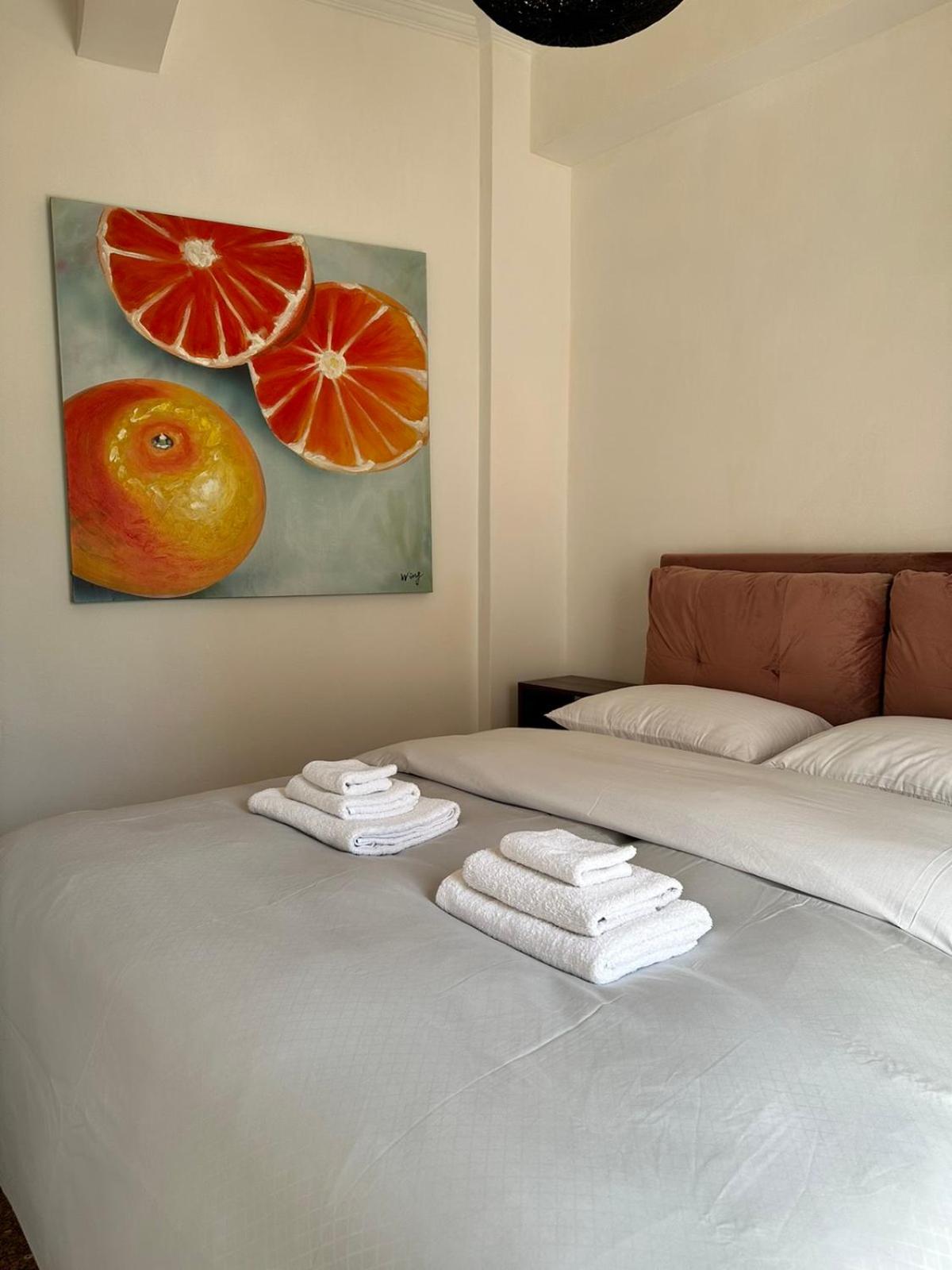 Cozy Apartment at Gazi Square