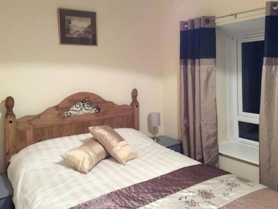 Cosy terrace cottage built into the mountain side.