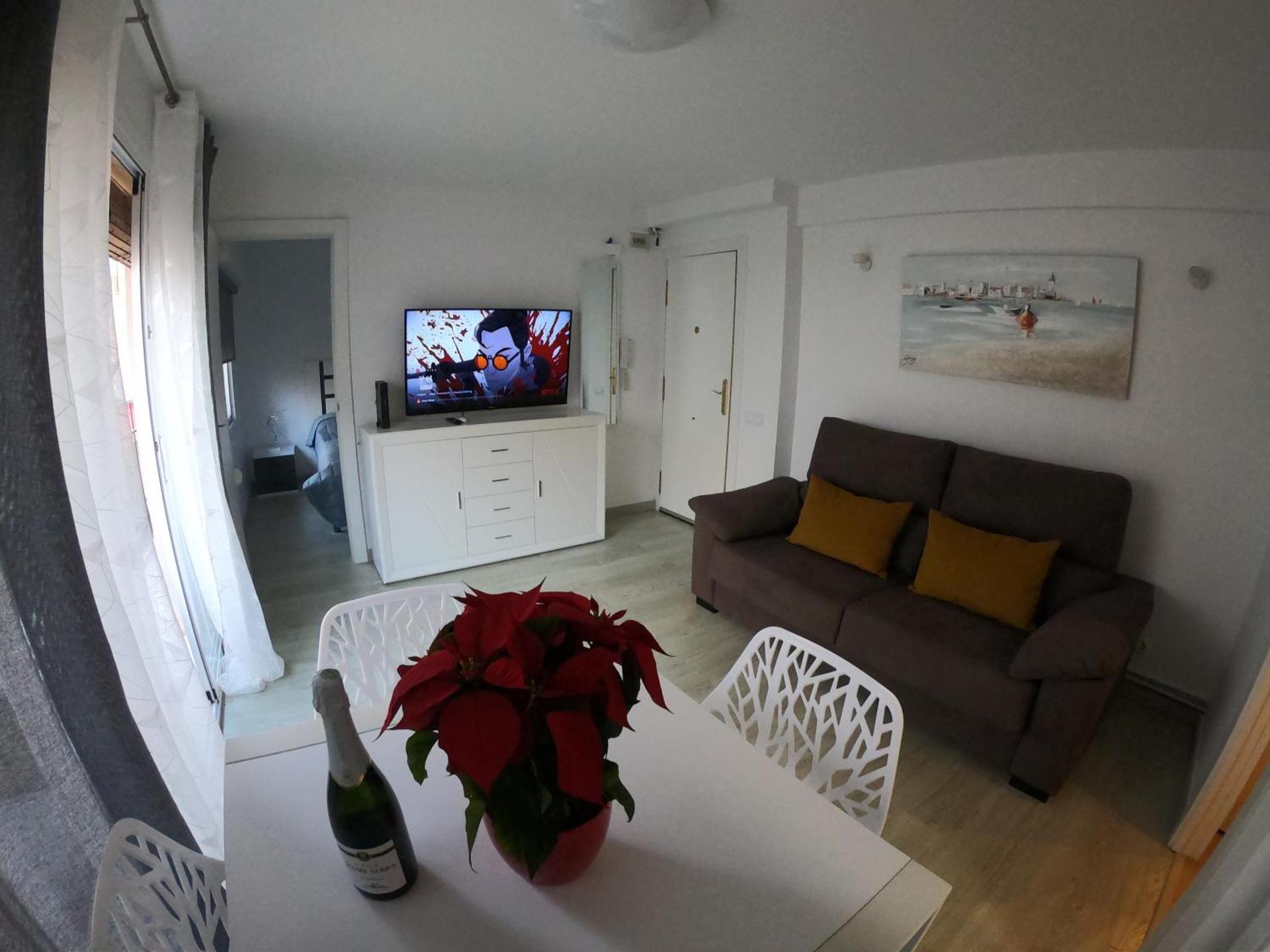 Communal lounge/ TV room