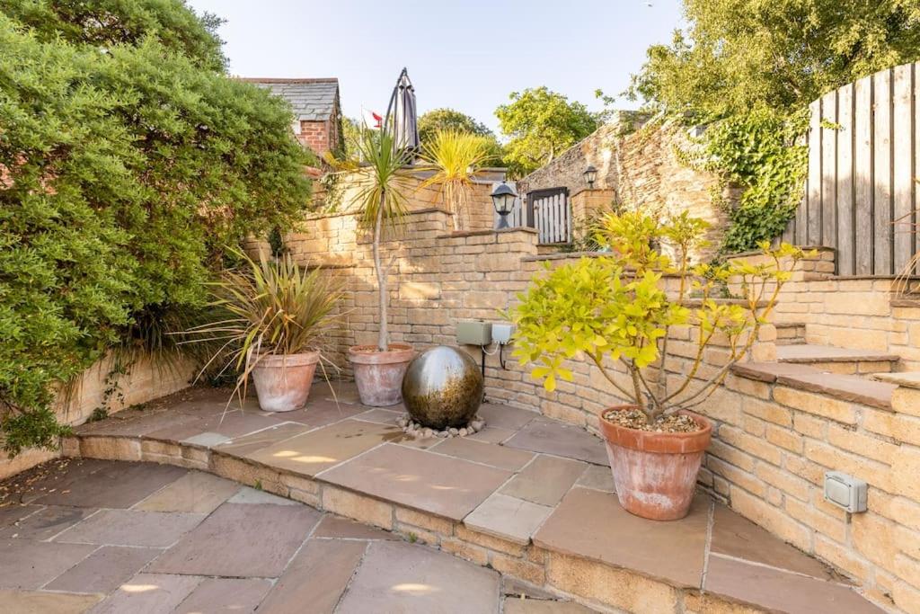 Duke House - Top Floor Apartment - 1 bedroom apartment with Hot Tub