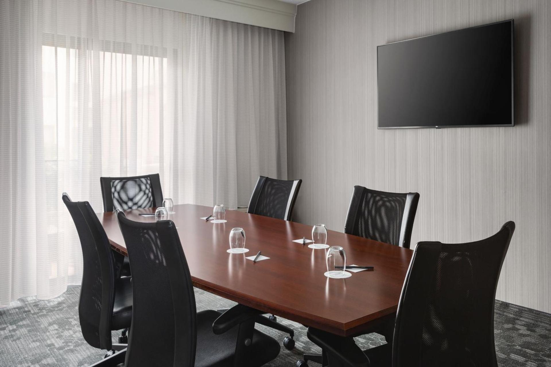 Meeting/conference room