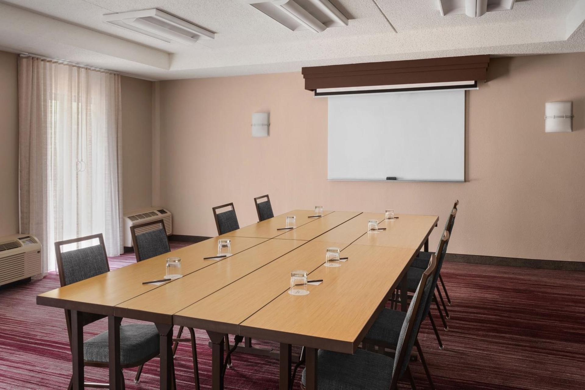 Meeting/conference room