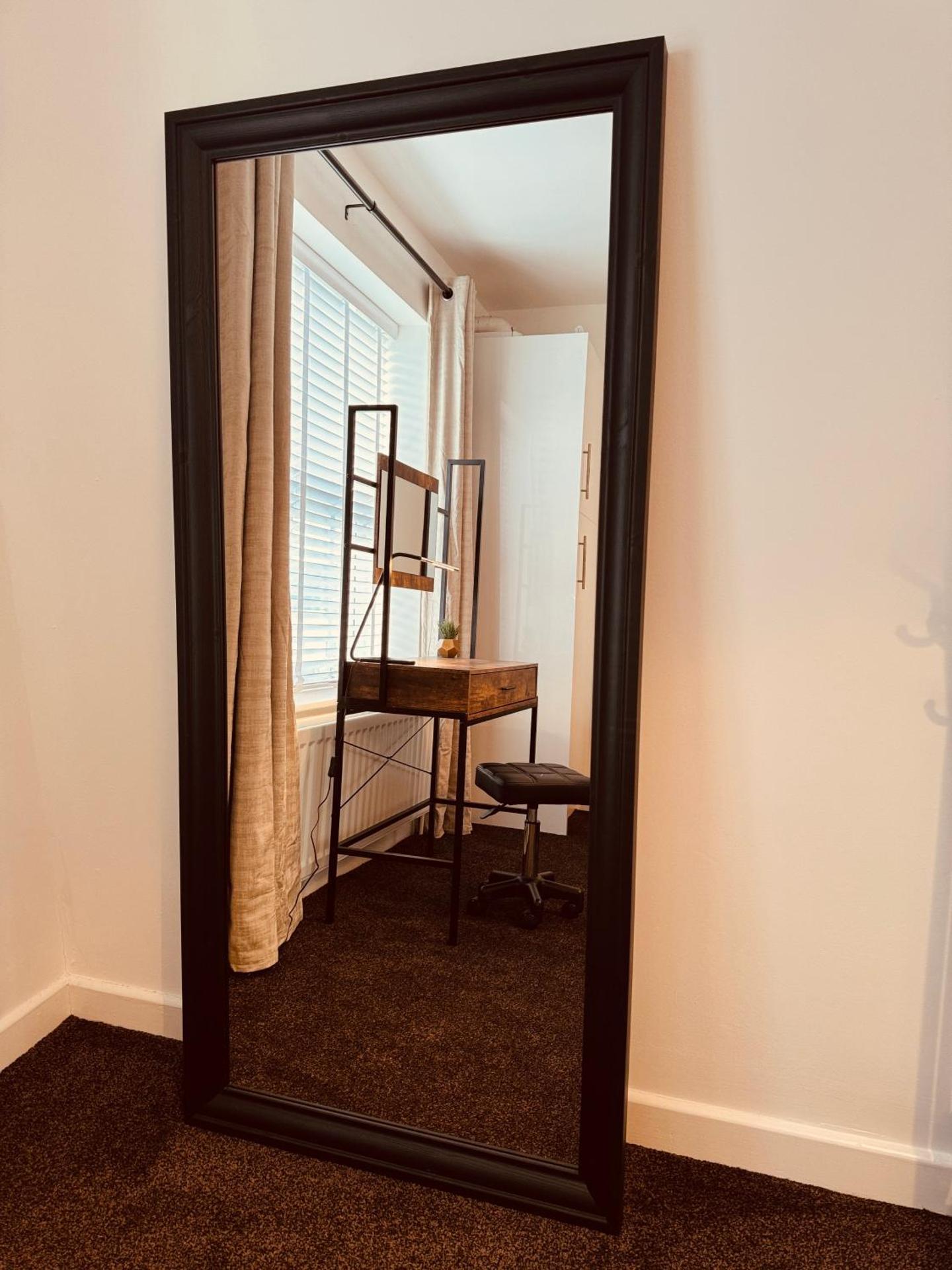 Spanish City View 2, Luxury Sea Front Apartment Free Onsite Parking