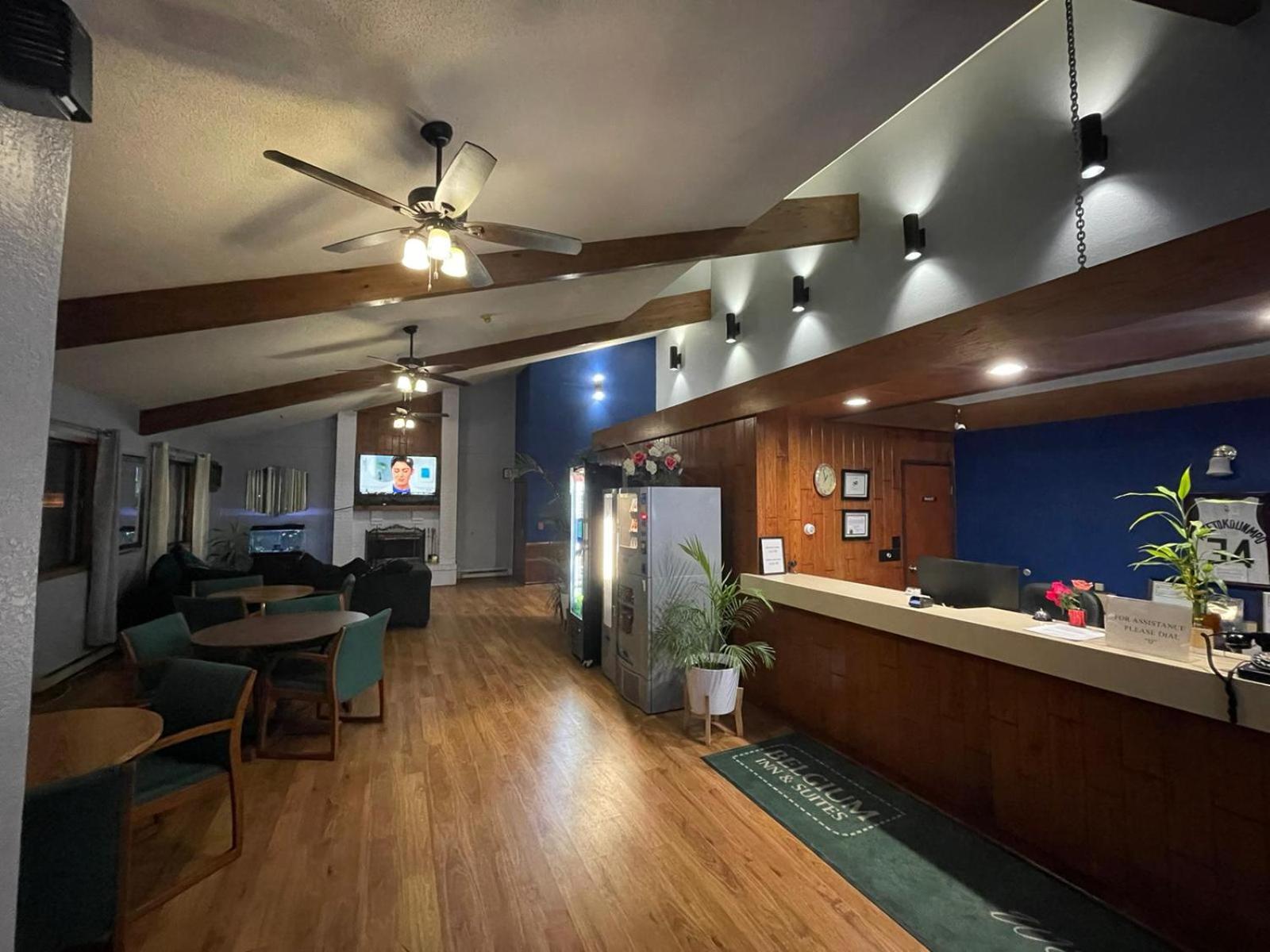 Communal lounge/ TV room