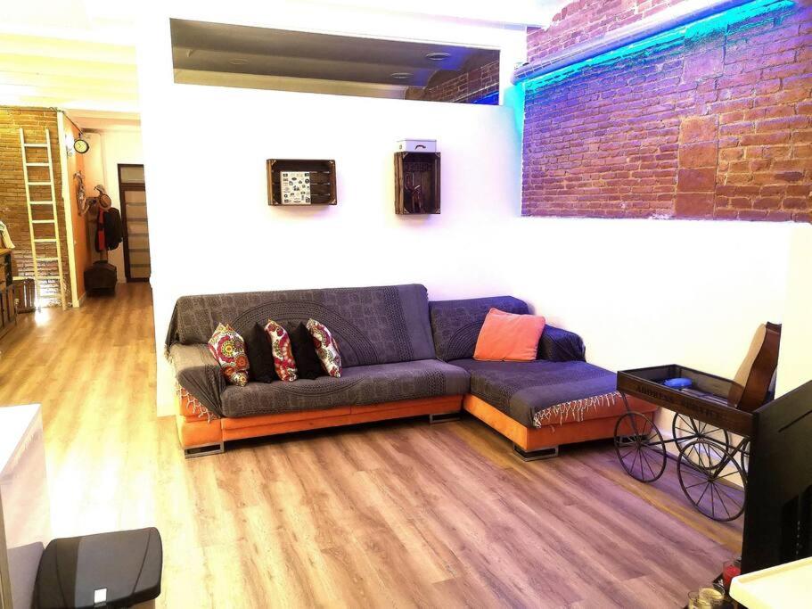 Roós, design loft near the sea.