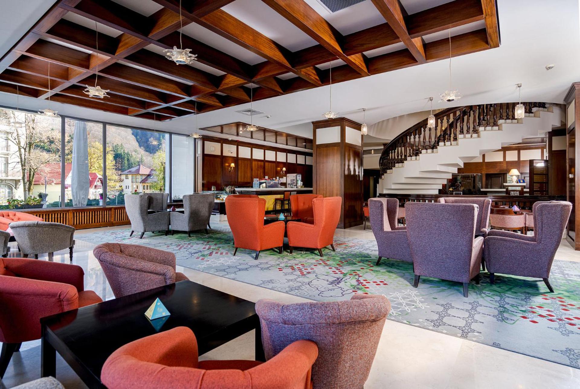 Communal lounge/ TV room