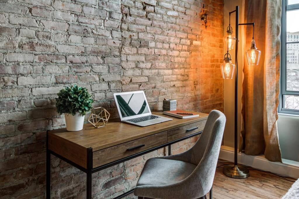 Good Vibes Loft - DT CLE Walk To All The Stadiums