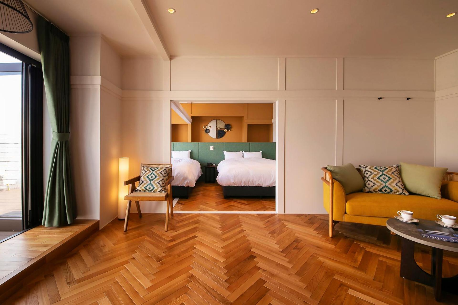 Photo of the whole room