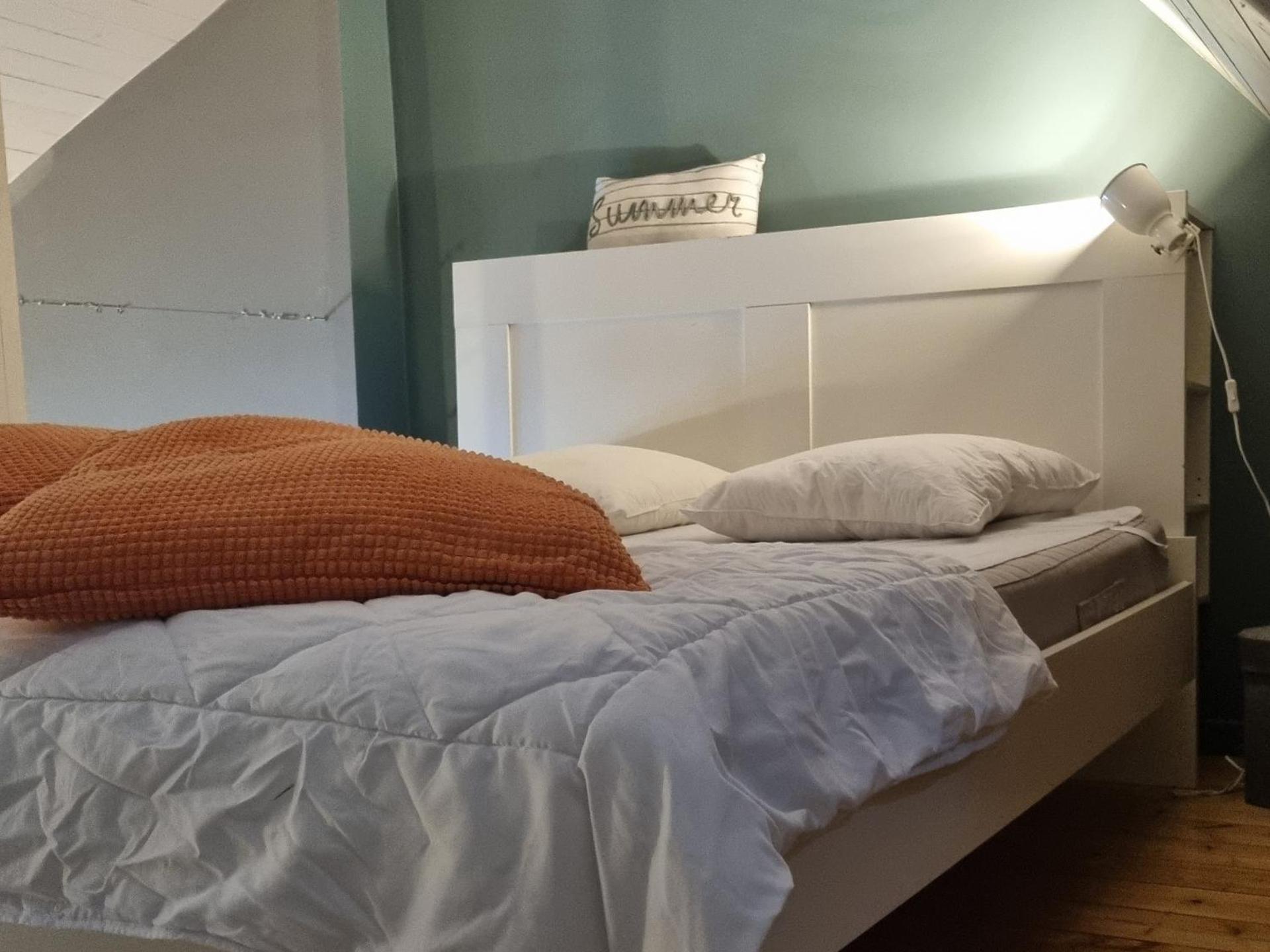 Studio AU CENTRE de Chimay, arrivee autonome