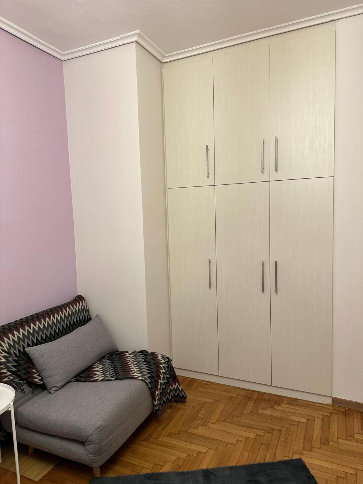 apartment Alimos near the sea