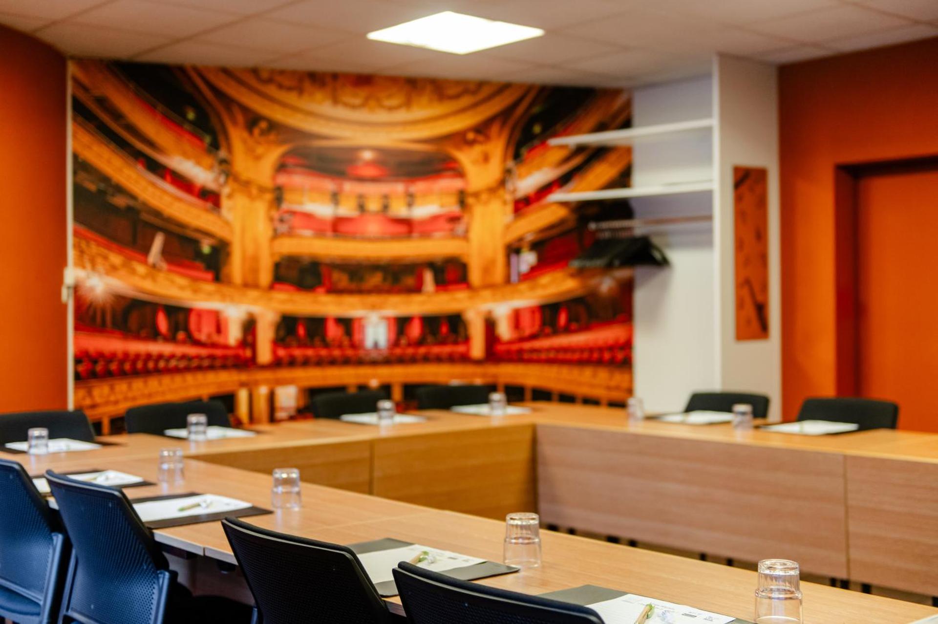 Meeting/conference room