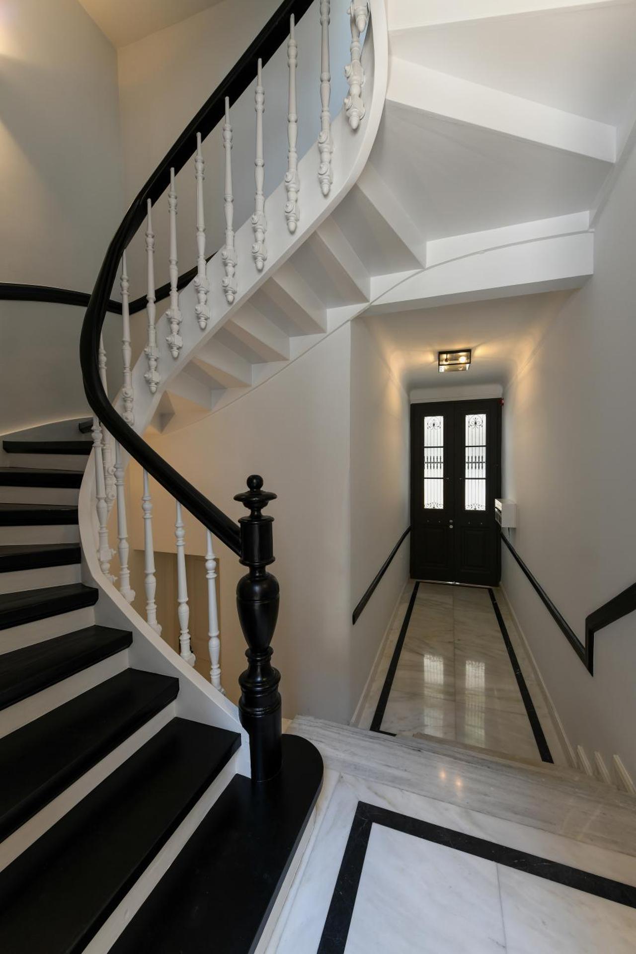 Boutique Archaeological Museum Suites