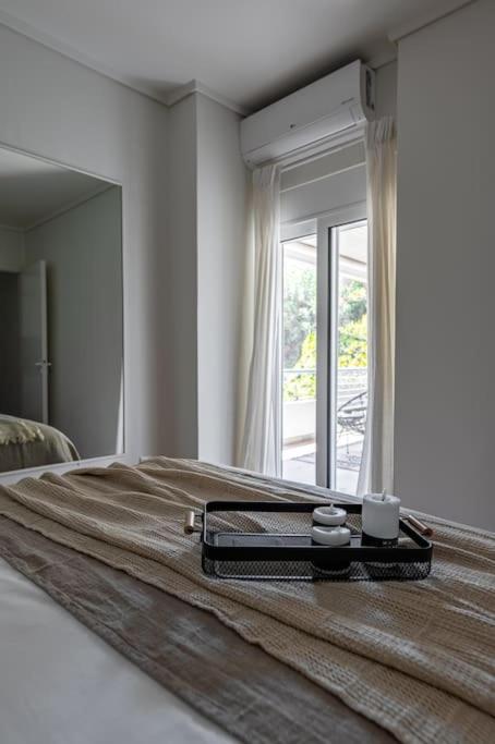 Beachfront apartment in Voula w/balcony