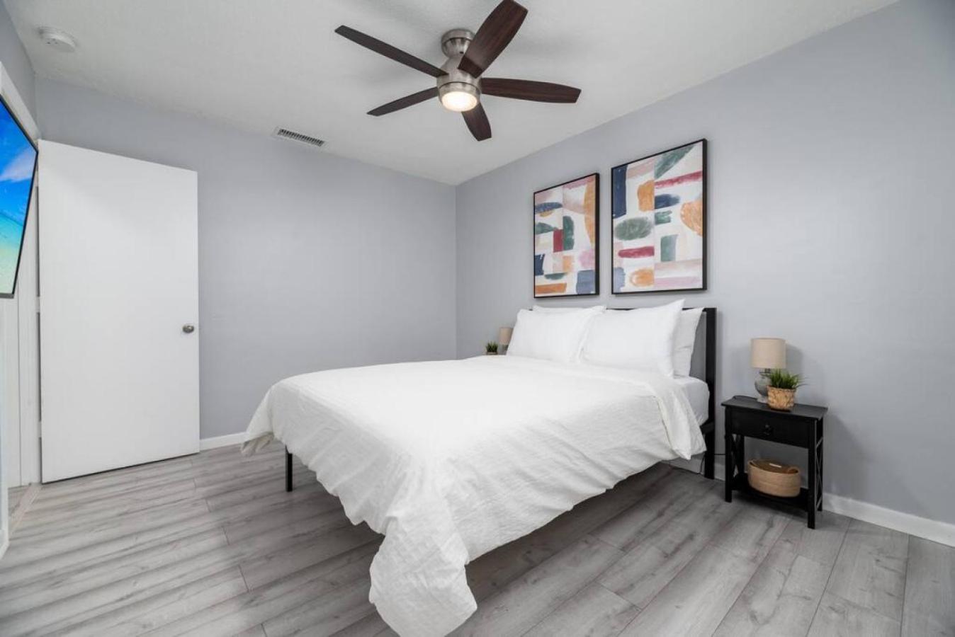 Short Walk to Wilton Drive Apt2