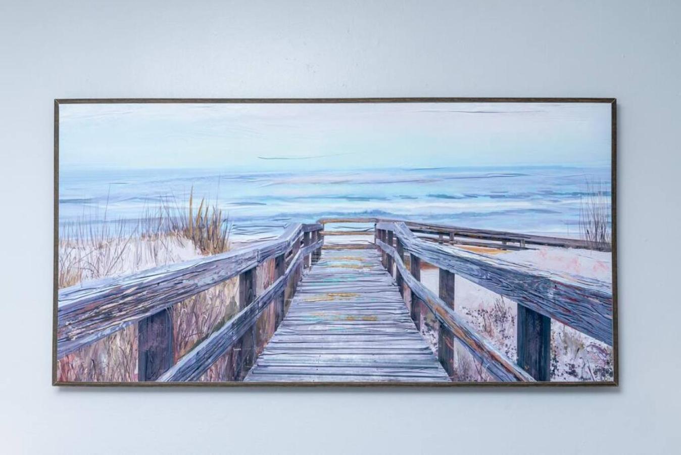 Short Walk to Wilton Drive Apt2