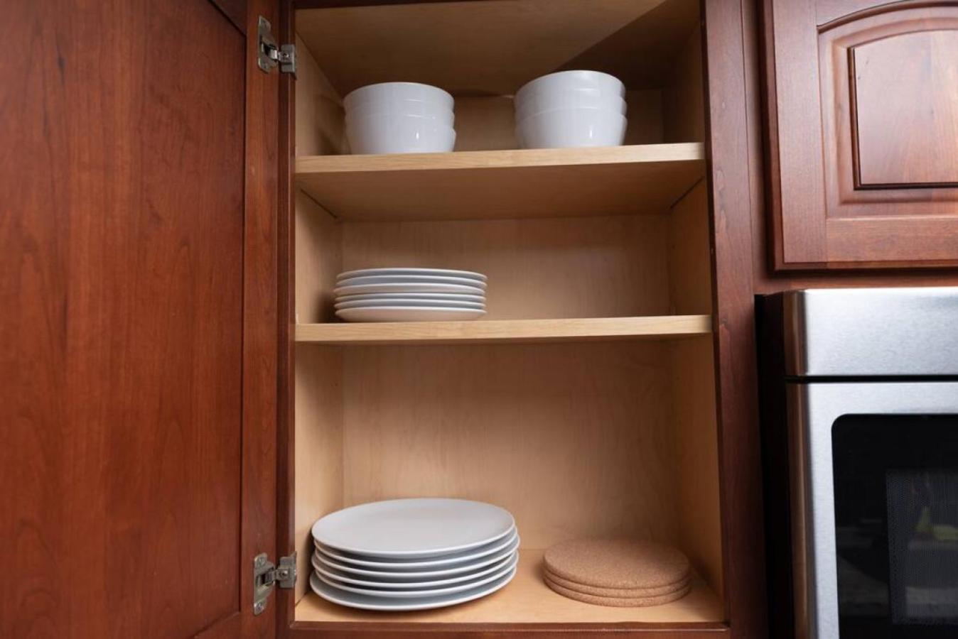 Short Walk to Wilton Drive Apt4