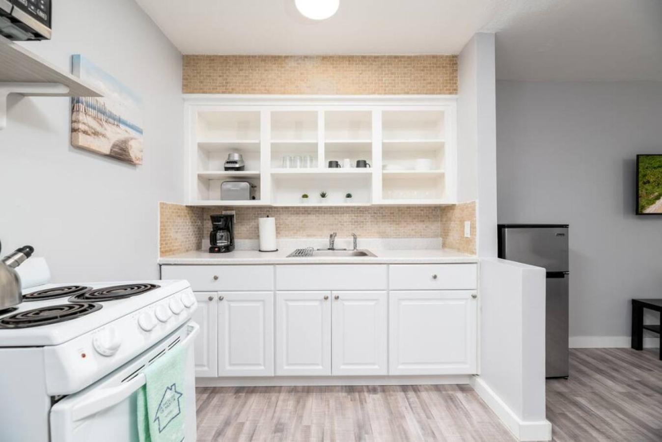 Just Off Wilton Drive Apt 8