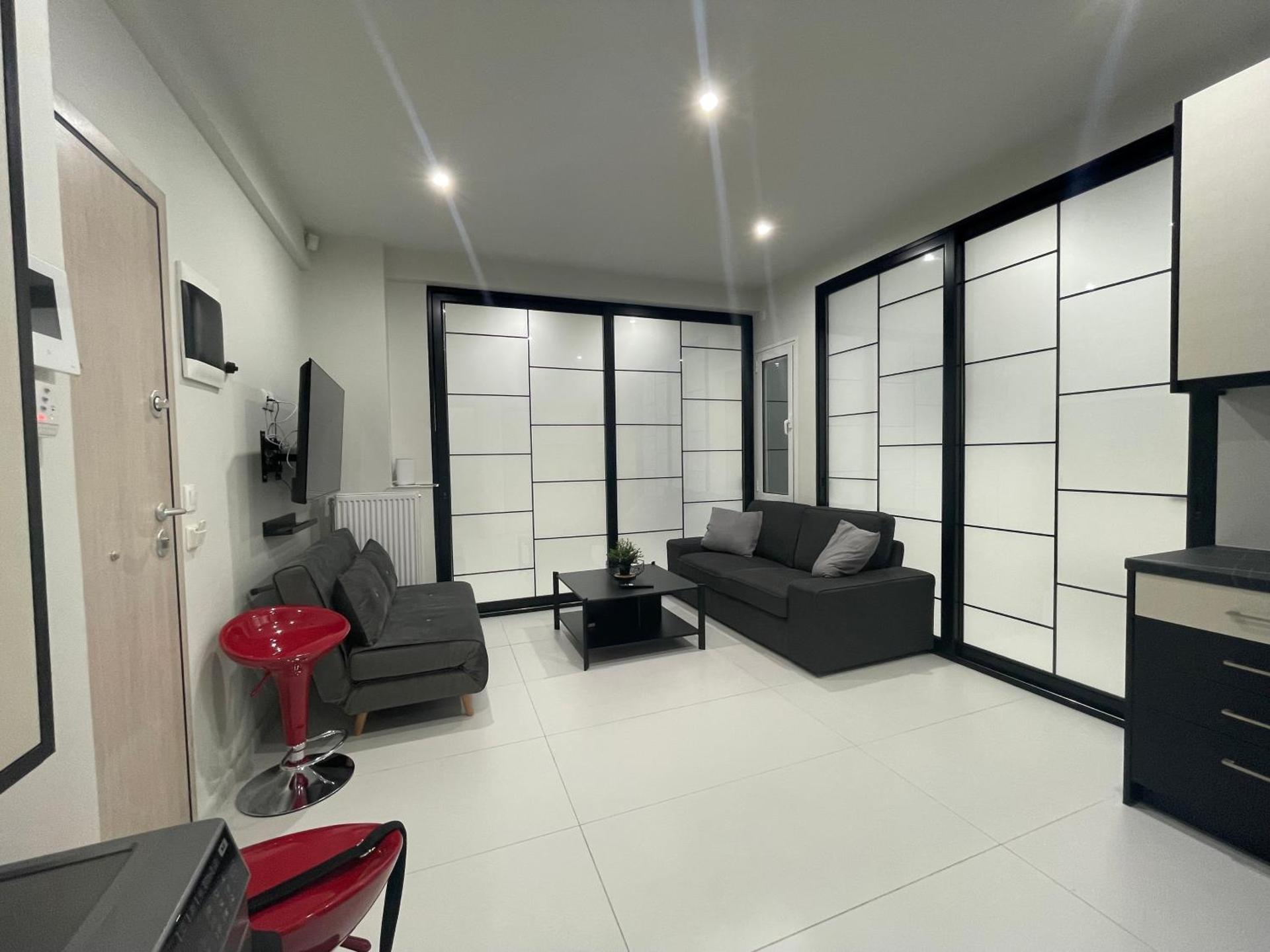 George375 flat Park&Nat.Library&Opera/Onasseio/Rea