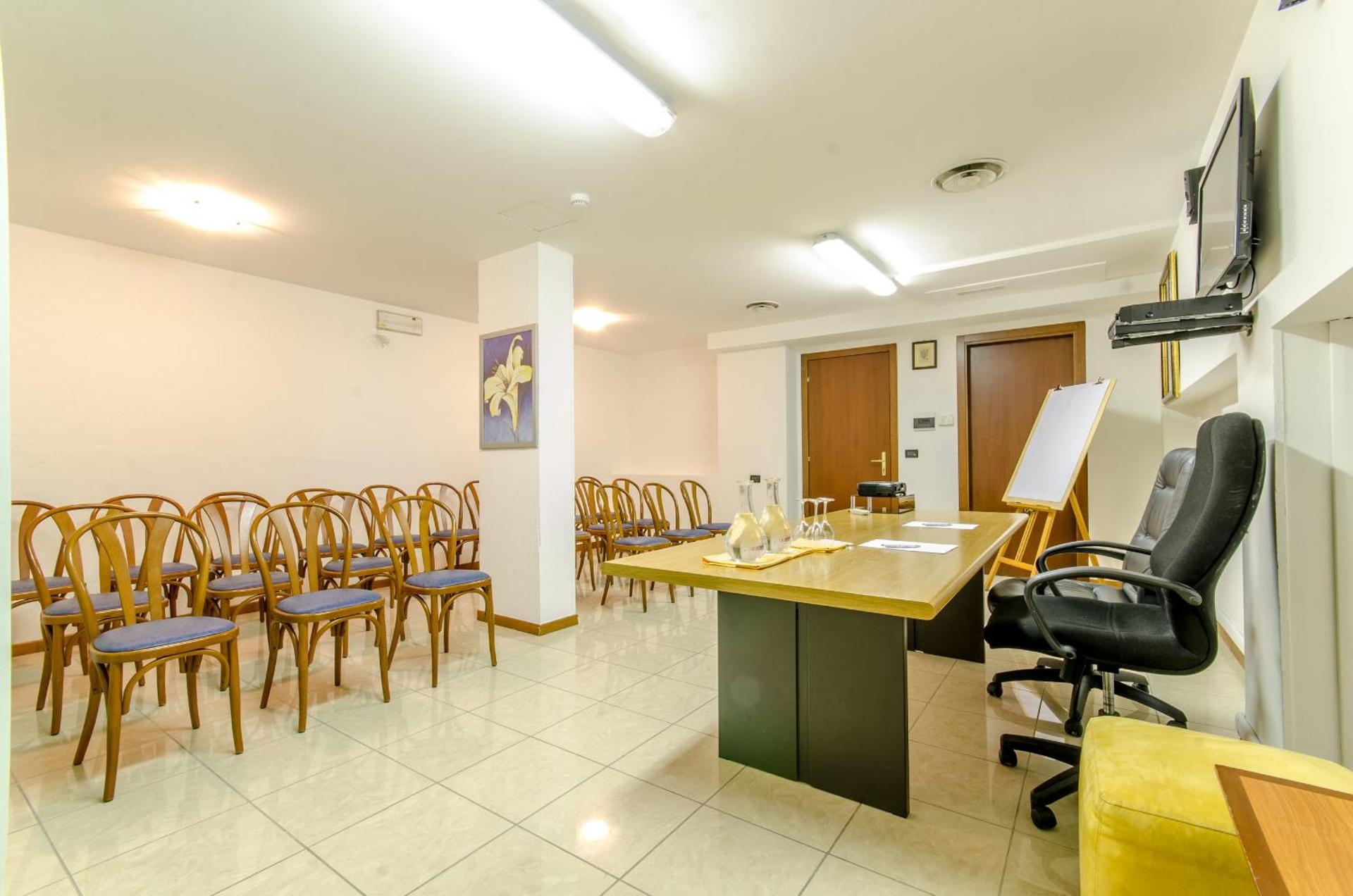 Meeting/conference room