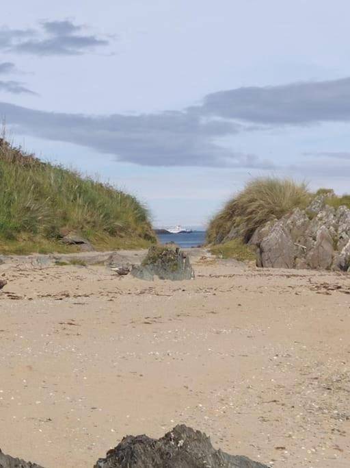 Luxury log cabin with wood fired hot tub