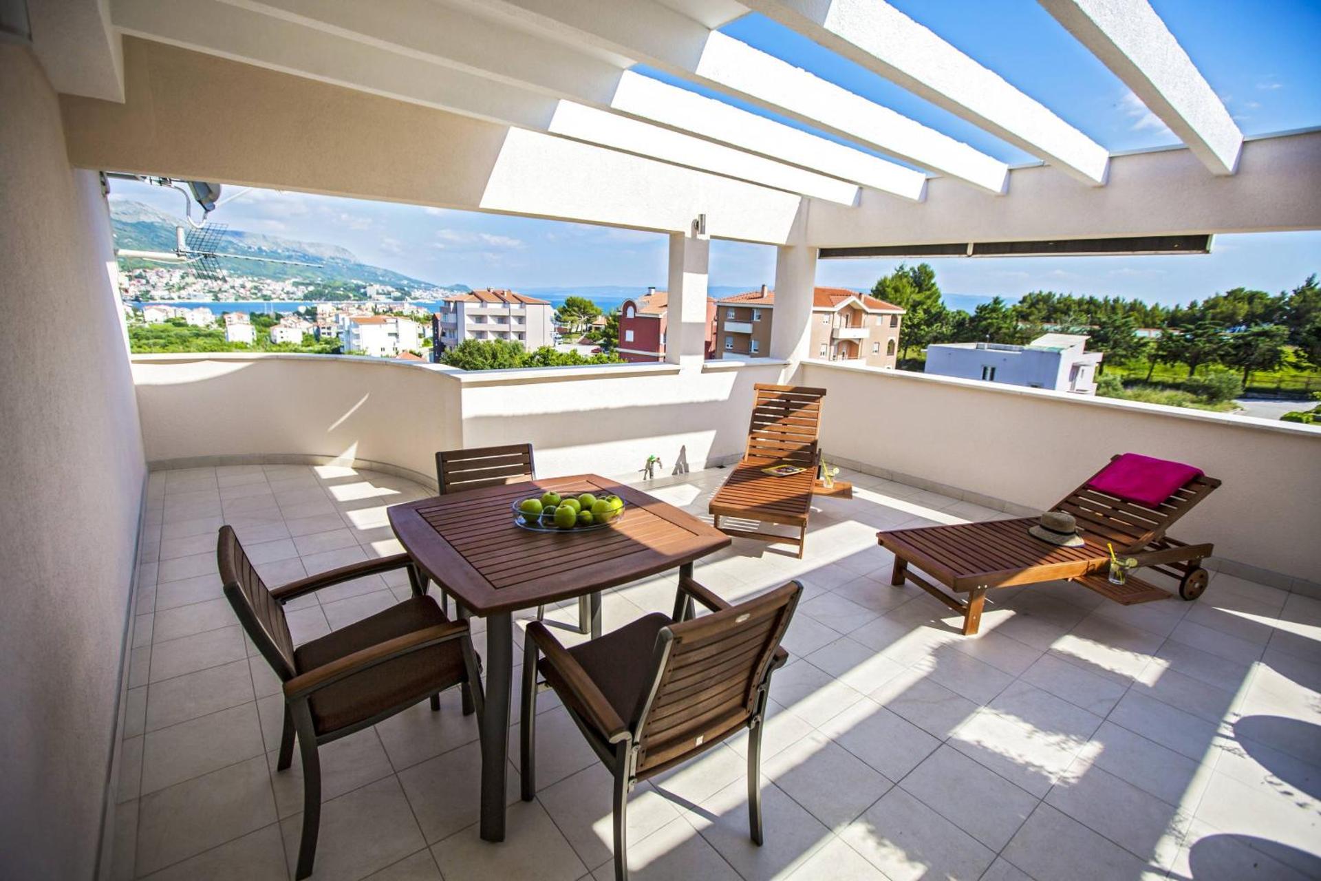 Double or Twin Room with Terrace Sea View