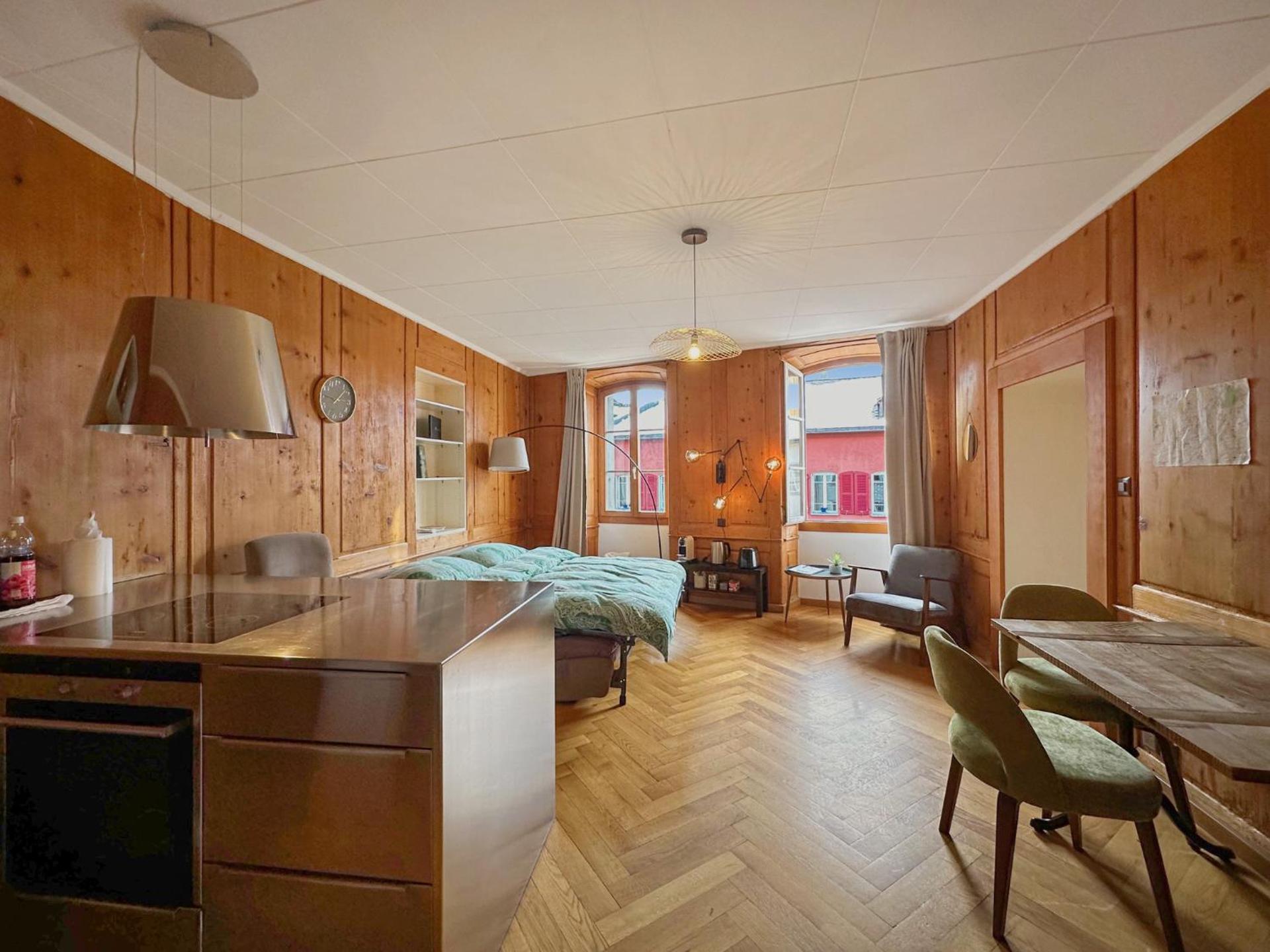 Communal lounge/ TV room