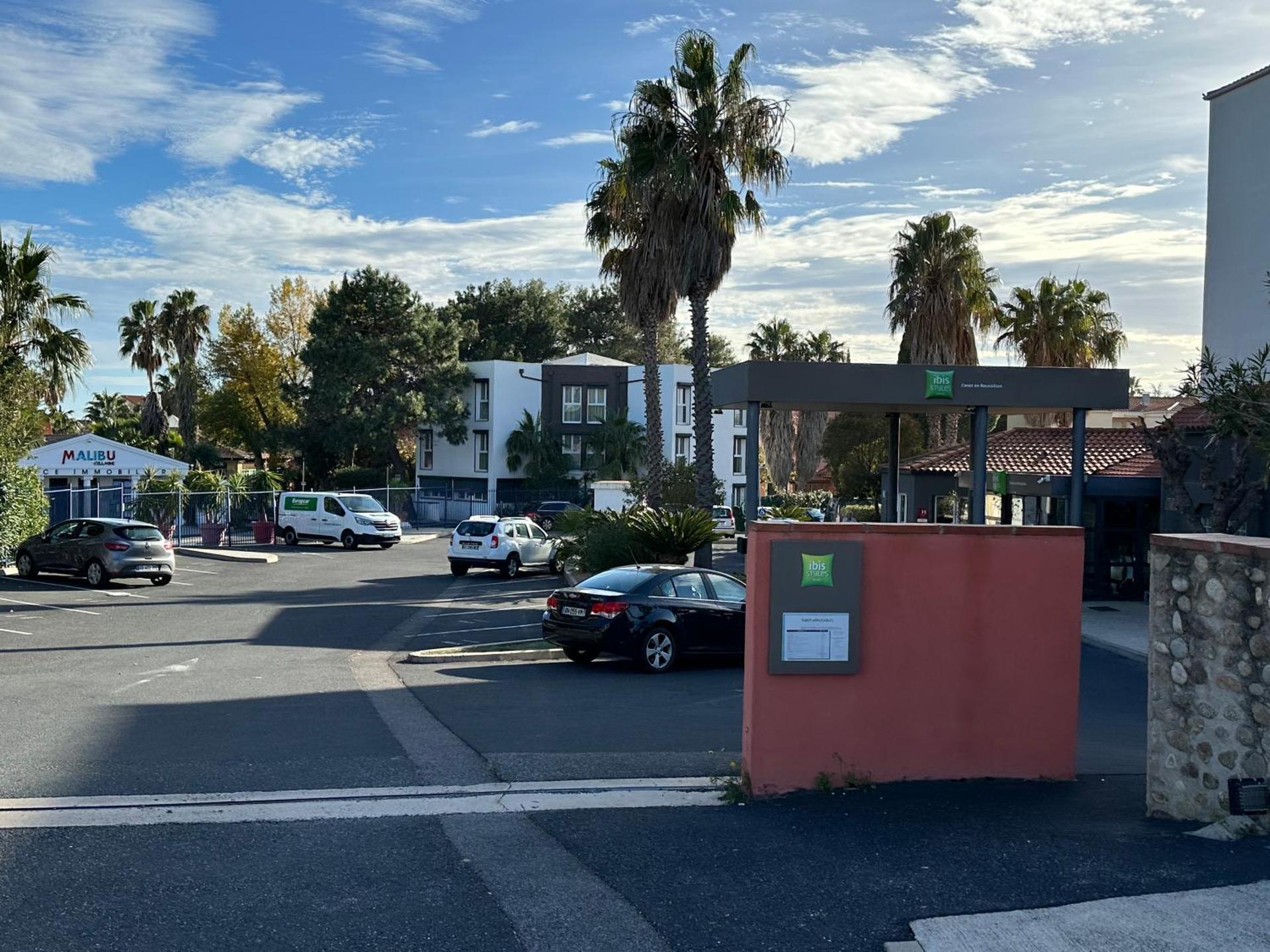 T2 RDC à Canet en Roussillon Europa 4 pers ,piscine,clim, tennis, parking