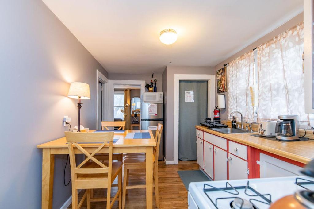 Perfectly Located Private Apartment