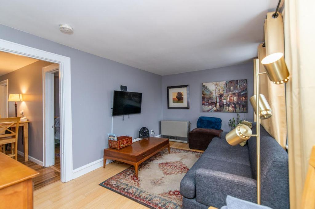 Perfectly Located Private Apartment