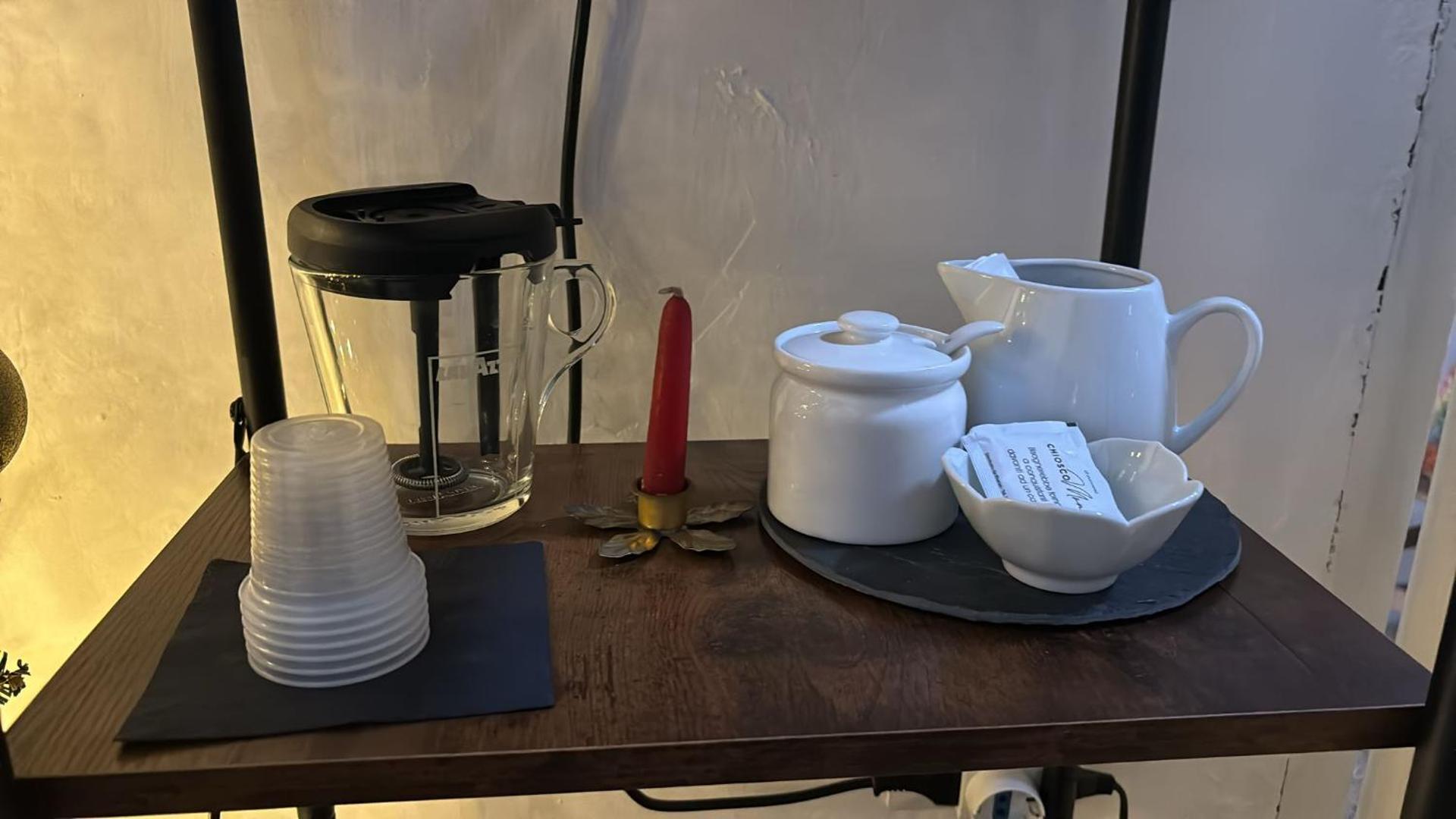 Coffee/tea facilities