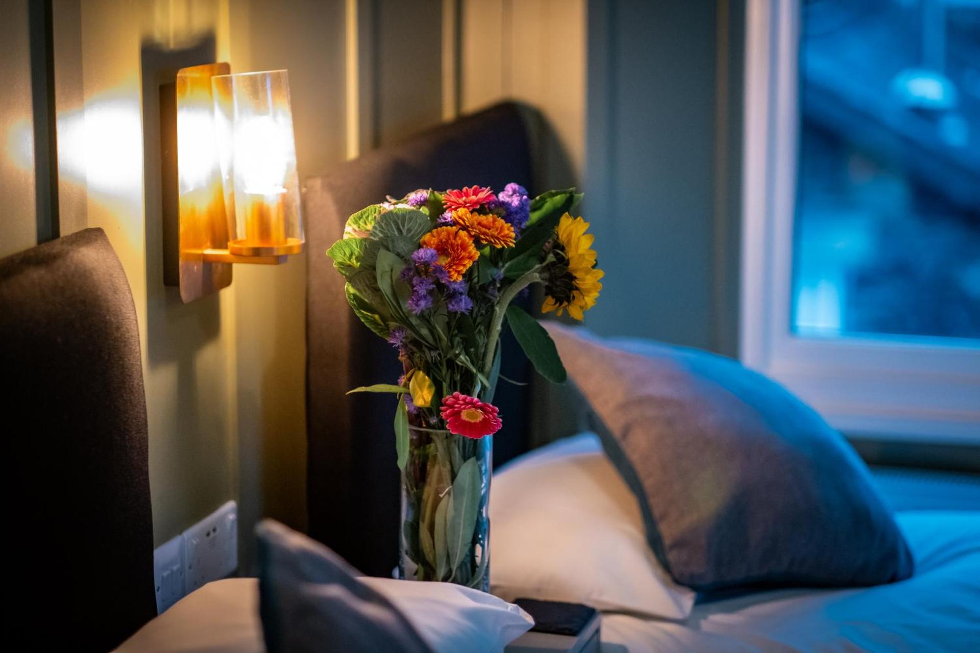 Twin Room with Private Bathroom