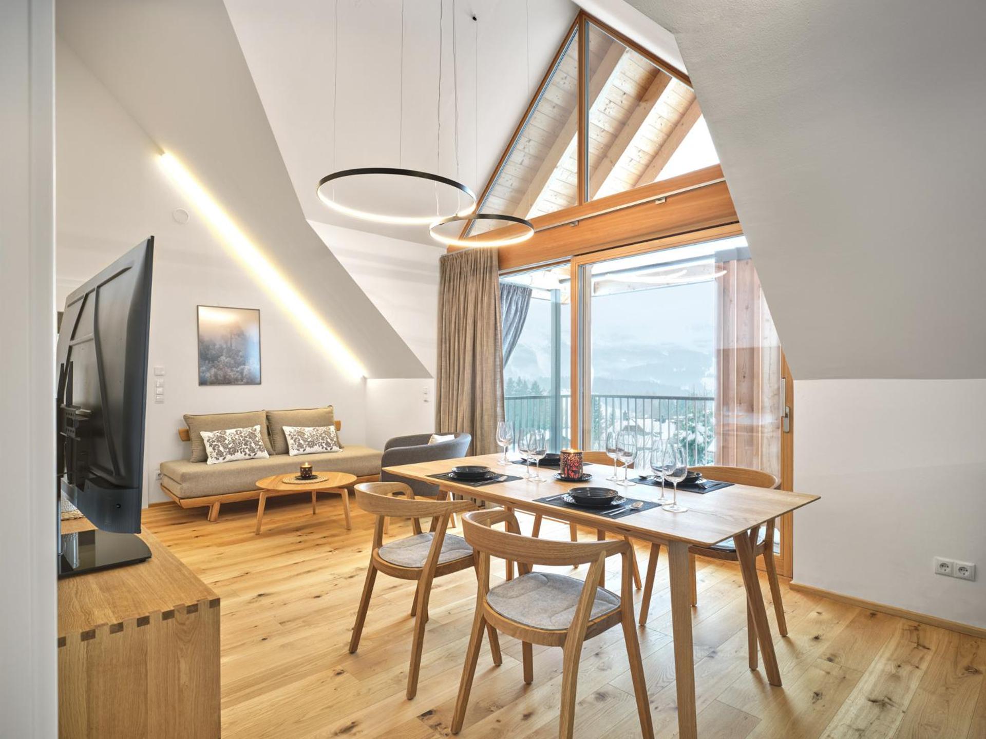 Communal lounge/ TV room