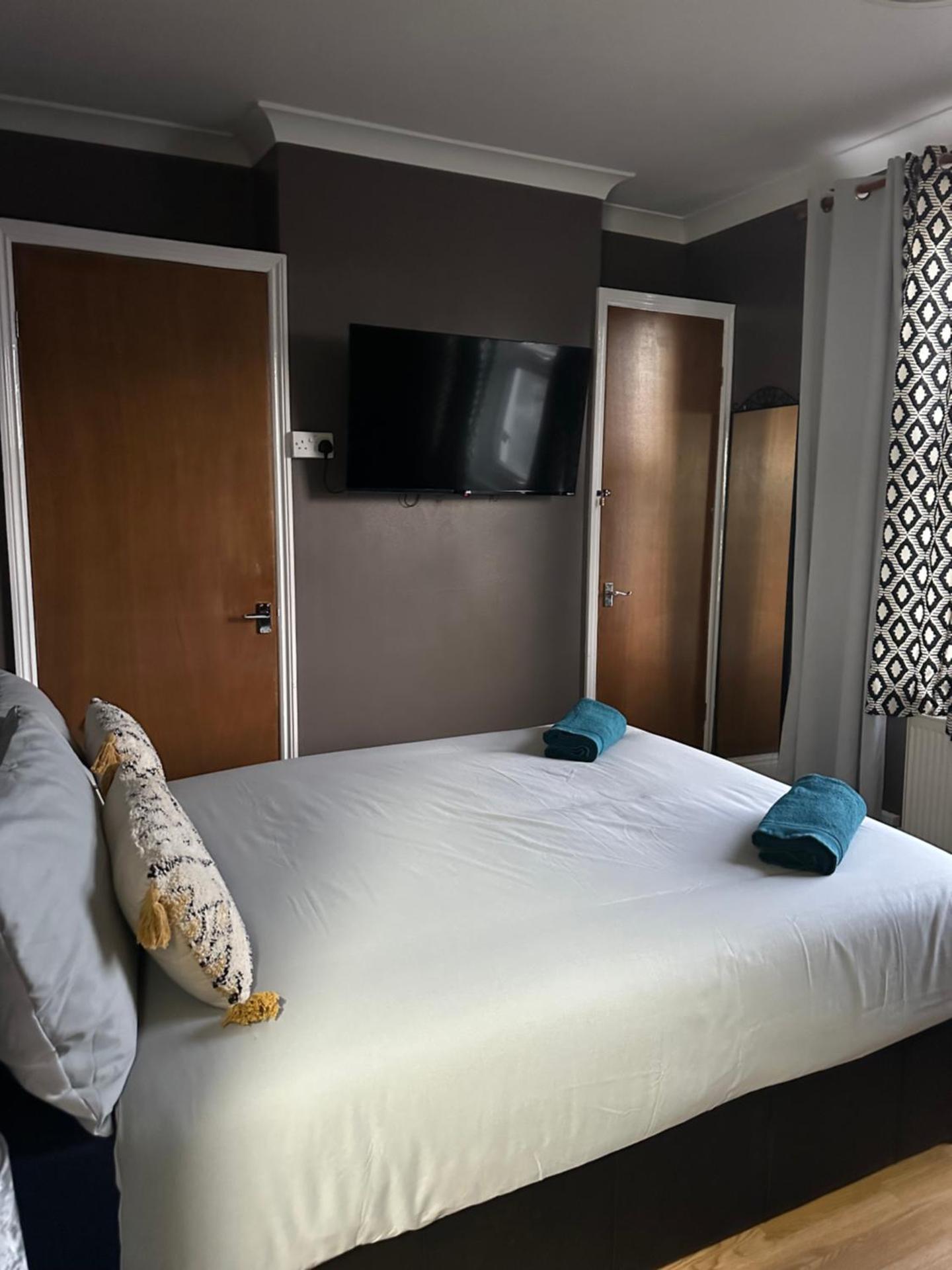 Beautiful Studio Apartment No4 Forest Road