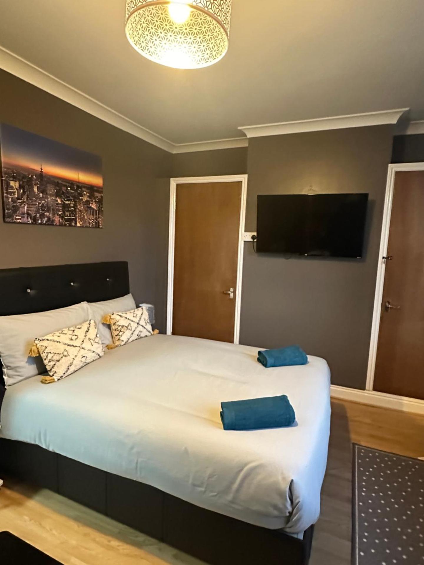 Beautiful Studio Apartment No4 Forest Road