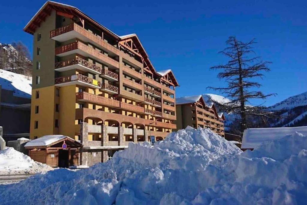 Les terrasses d Isola B avec parking couvert inclus proche des pistes et de la galerie, résidence récente
