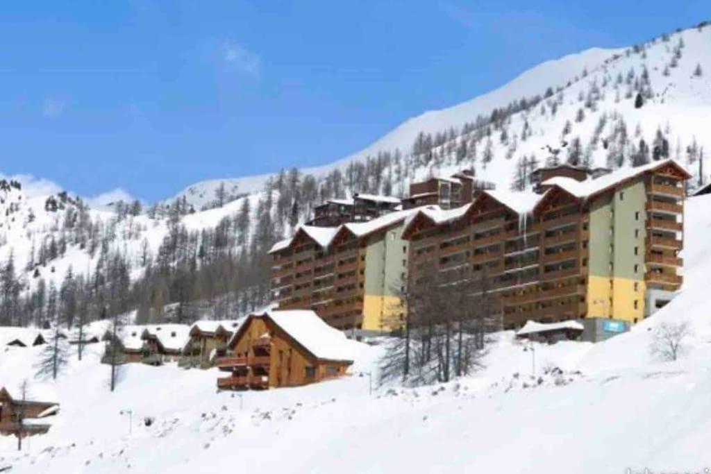 Les terrasses d Isola B avec parking couvert inclus proche des pistes et de la galerie, résidence récente