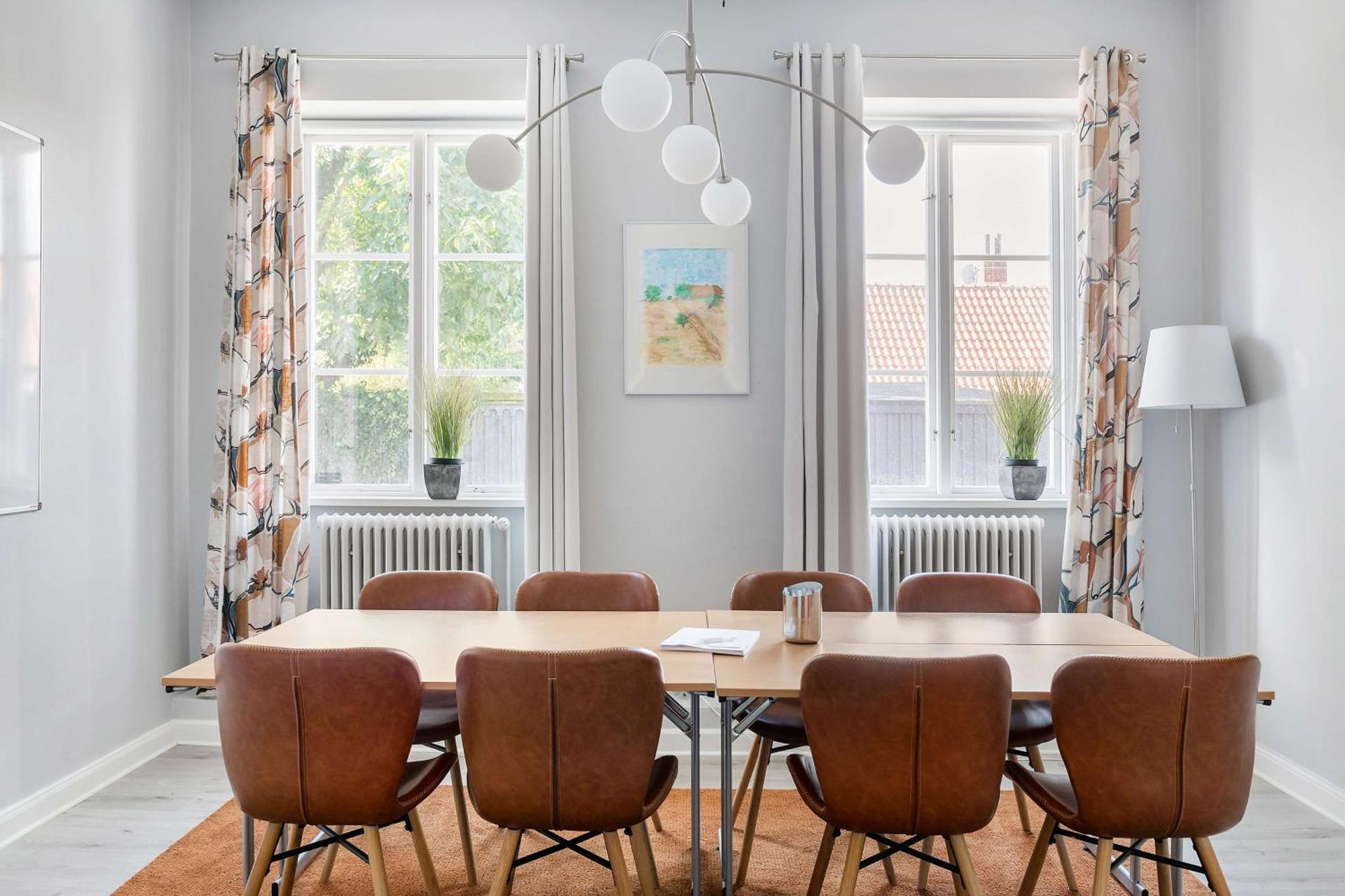 Meeting/conference room