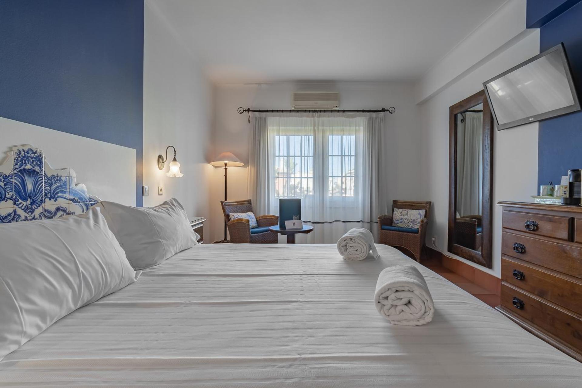 Camera Matrimoniale/Doppia con Letti Singoli con Vista Piscina o Giardino - Casa Principale