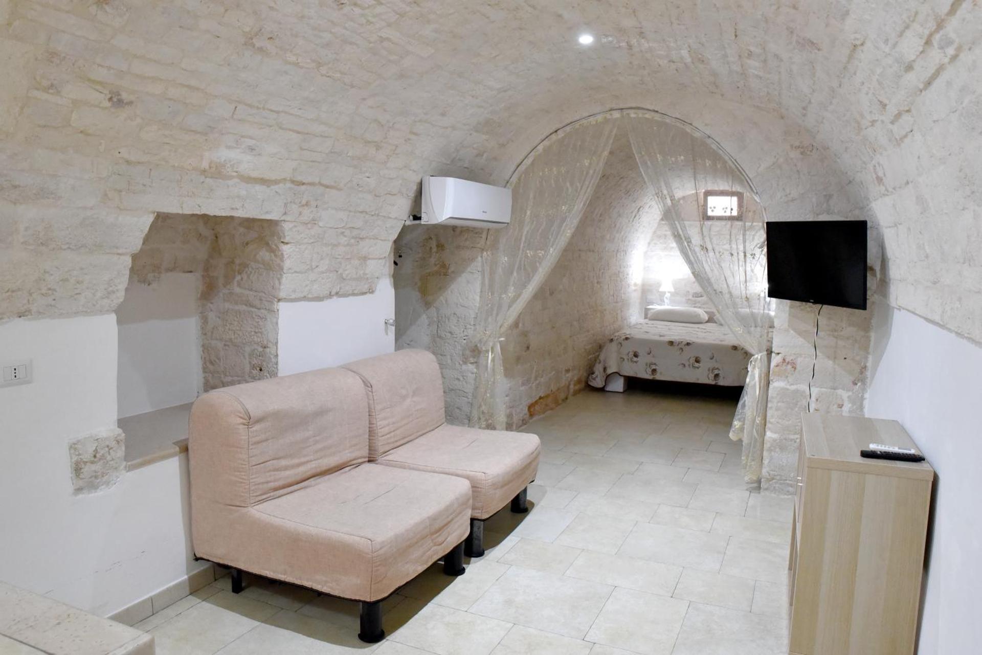 Agape fra i Trulli Dimora Ciclamino