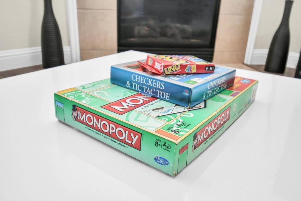 Tranquil 4-BR Oasis With Pool & Backyard Bliss!