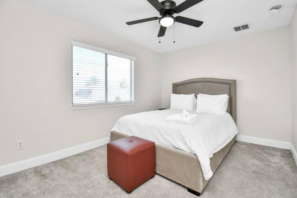 Tranquil 4-BR Oasis With Pool & Backyard Bliss!