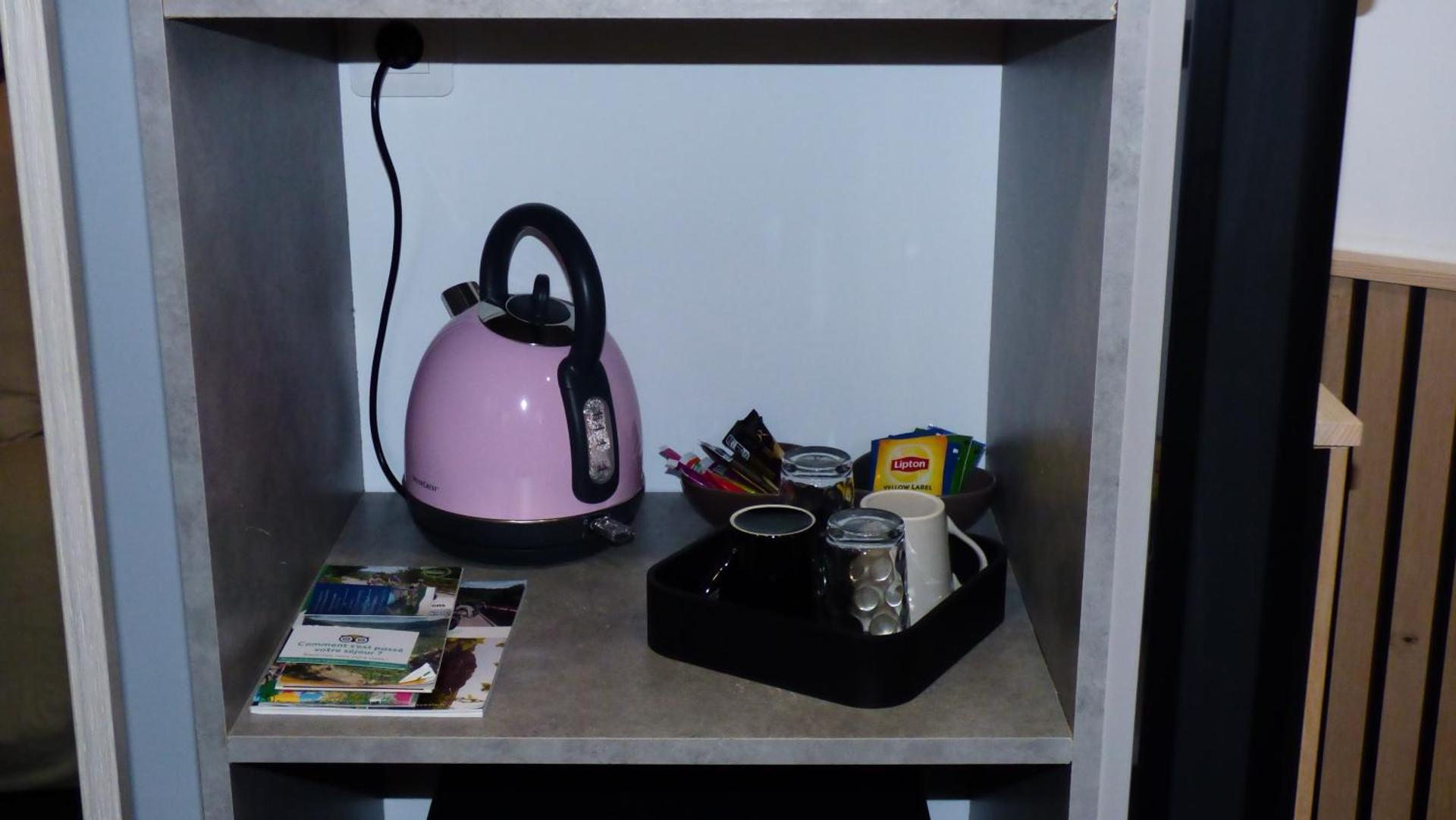 Coffee/tea facilities