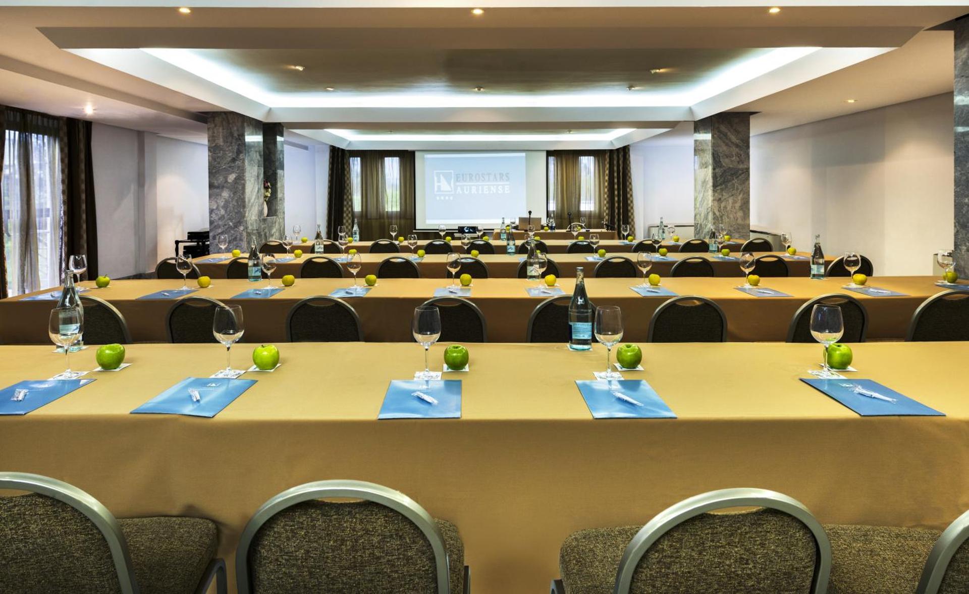 Meeting/conference room