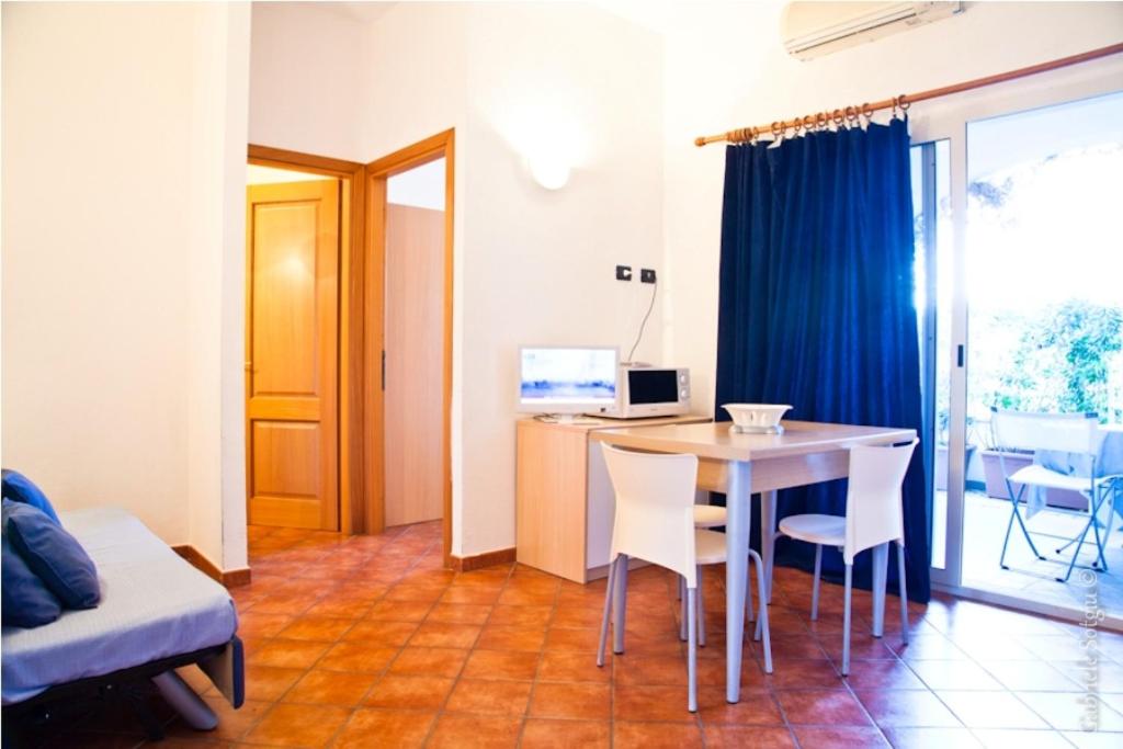 One-Bedroom Apartment - Annex (3 Adults)