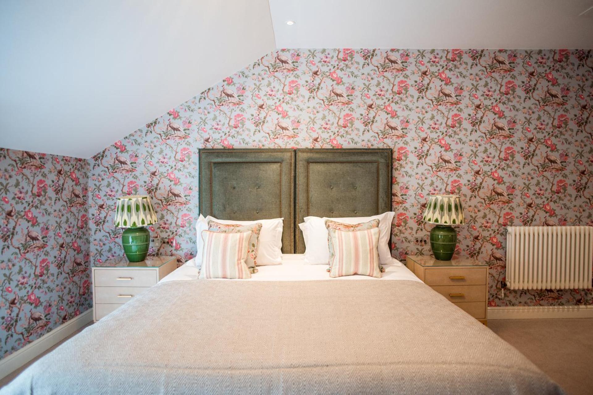 Dewars Restaurant and Rooms