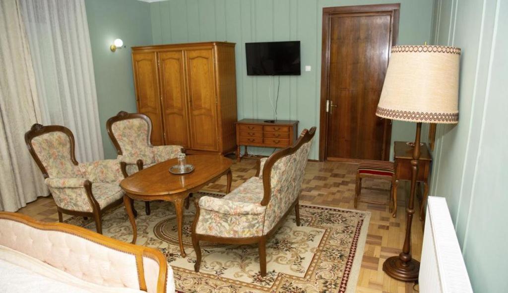 Former Ceausescu's Vila Crizantema