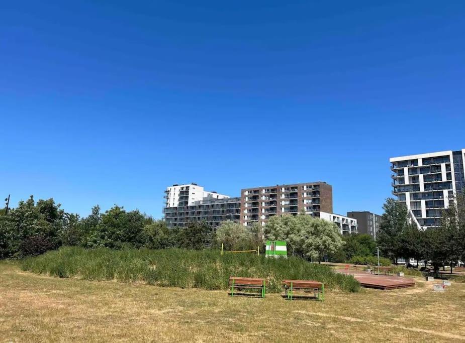 Fully equipped apartment, 15 min to Downtown