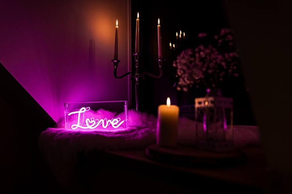 La Mezzanine de l'Etoile suite avec jacuzzi privé